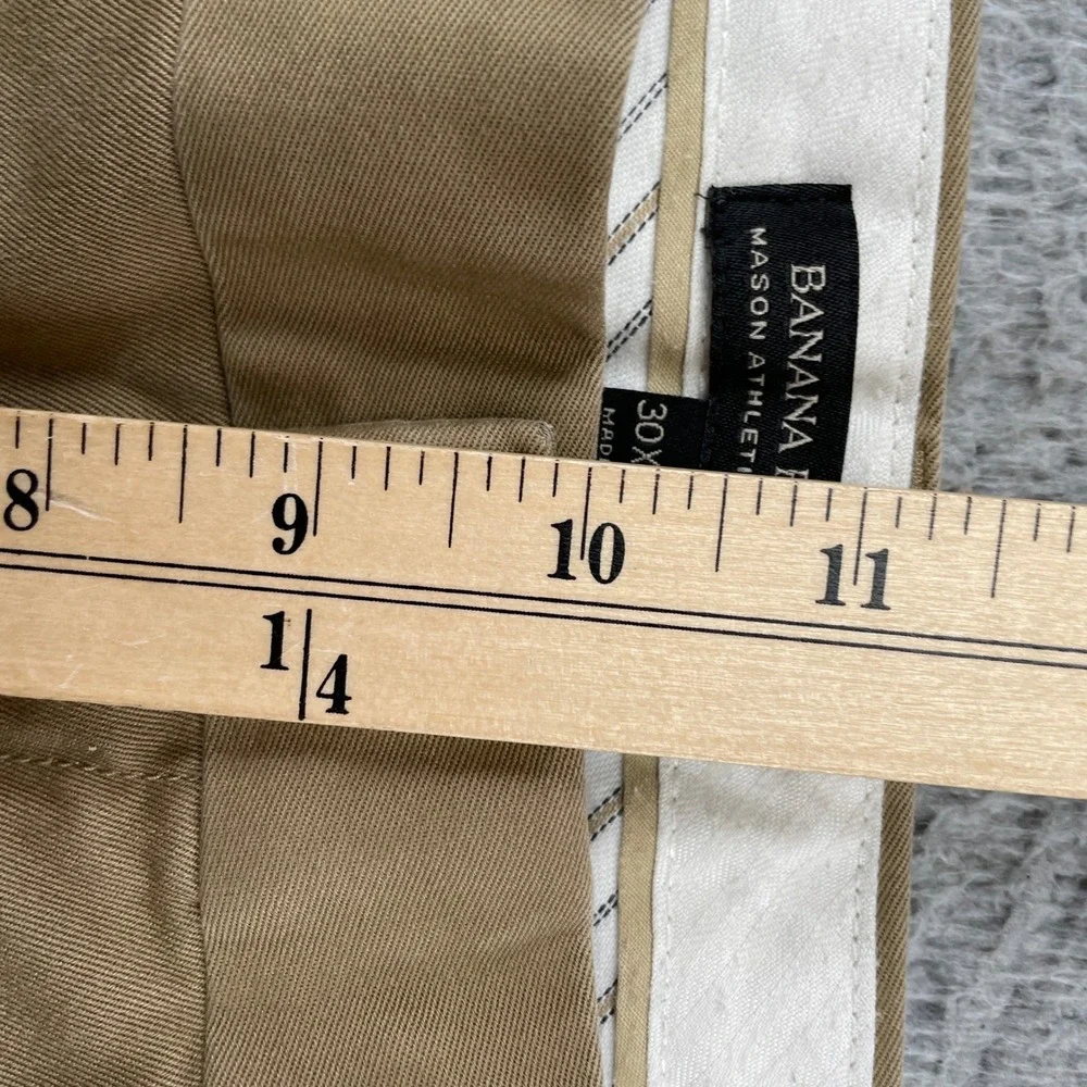 Banana Republic Chinos Mens 30x32 Brown Mason Athletic Tapered Rapid Movement